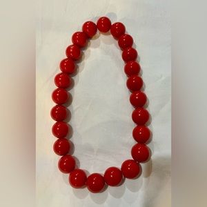 Vintage 1959 red elastic necklace with beautiful acrylic beads